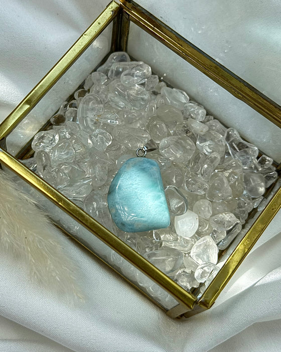 Larimar Anhänger – mit rhodinierter 925er Silberöse, 2,4cm