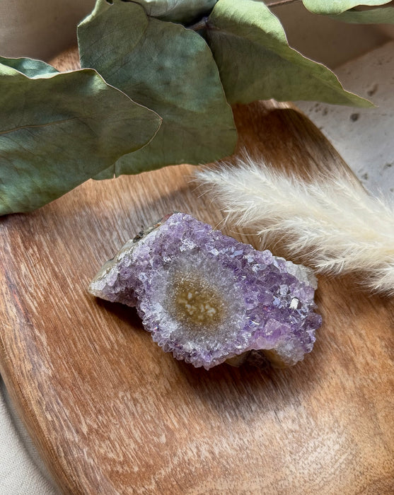 Amethyst-Rohkristall mit Stalaktitauge, Größe 5,6cm x 3,3cm