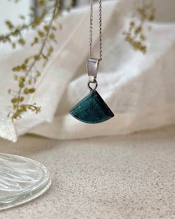 Blauer Turmalin (Indigolith) Anhänger 925er Stiftöse rhodiniert