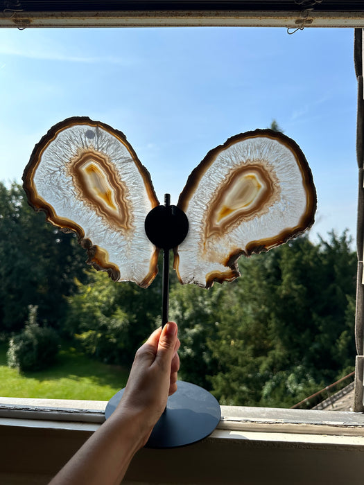 Achat Schmetterlingsflügel auf Metallständer B199
