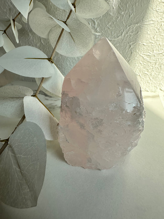 Rosenquarz Spitze B42