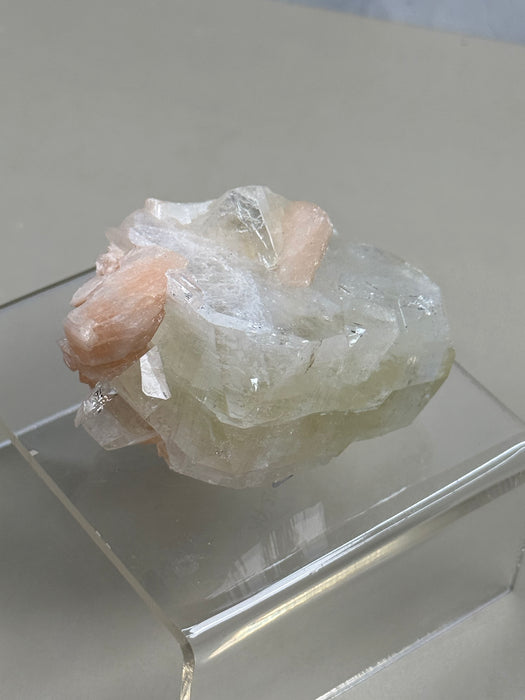 Apophyllit mit Stilbit Stufe A24