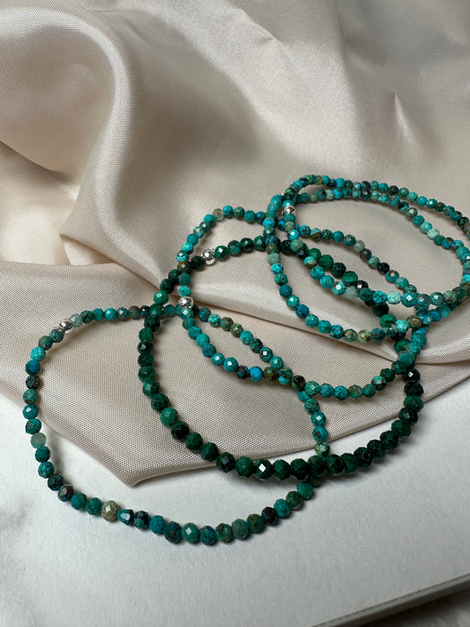 Chrysokoll facettiertes Armband 3mm mit 925er Silberperle