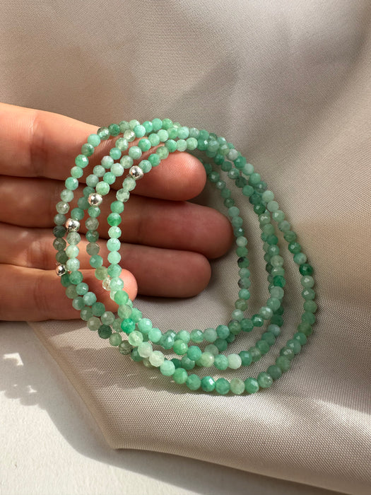 Smaragd facettiertes Armband 3mm mit 925er Silberperle