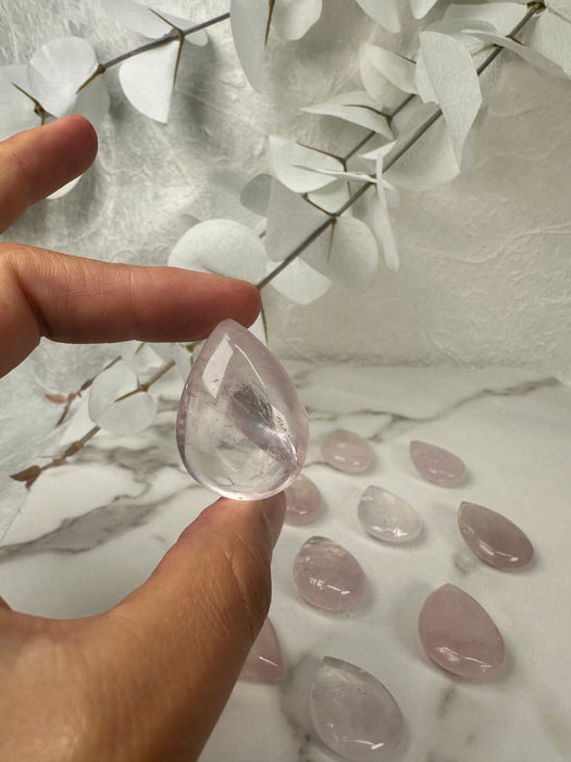Rosenquarz Tropfenform