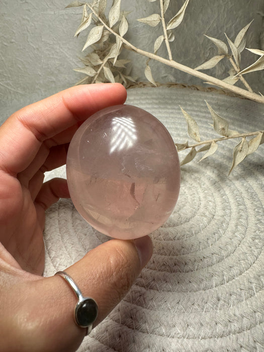 Rosenquarz Handstein J15