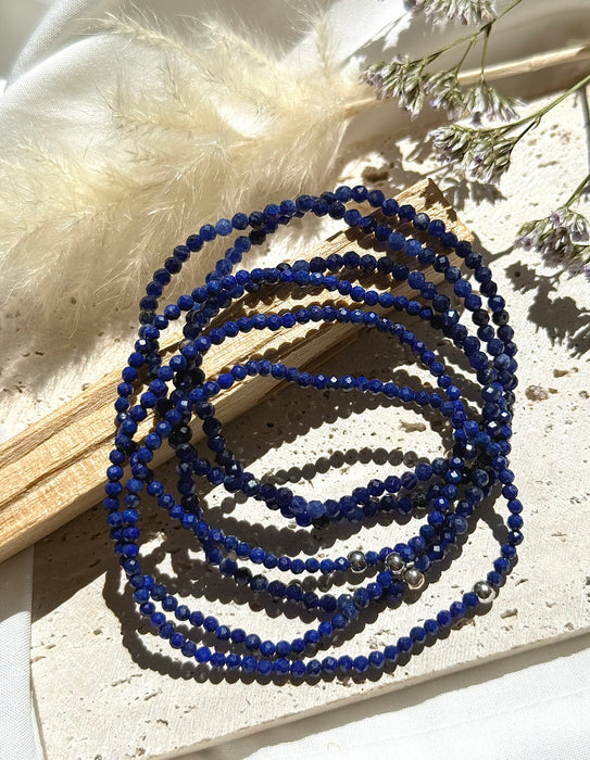 Lapislazuli facettiertes Armband 3mm mit 925er Silberperle