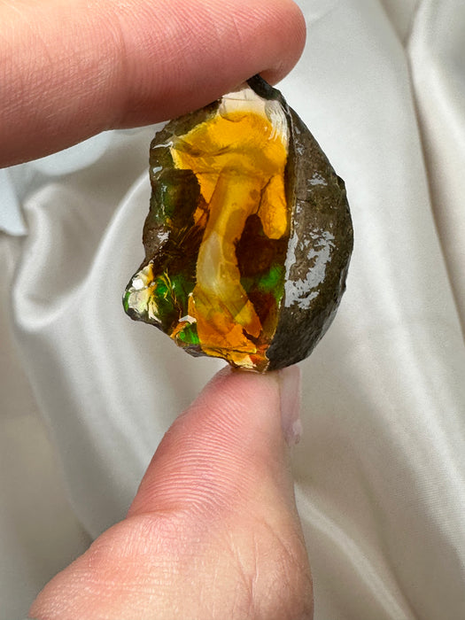 Äthiopischer Wasseropal roh G69