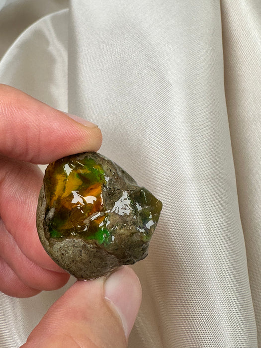 Äthiopischer Wasseropal roh L79