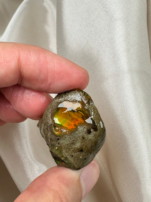 Äthiopischer Wasseropal roh L79