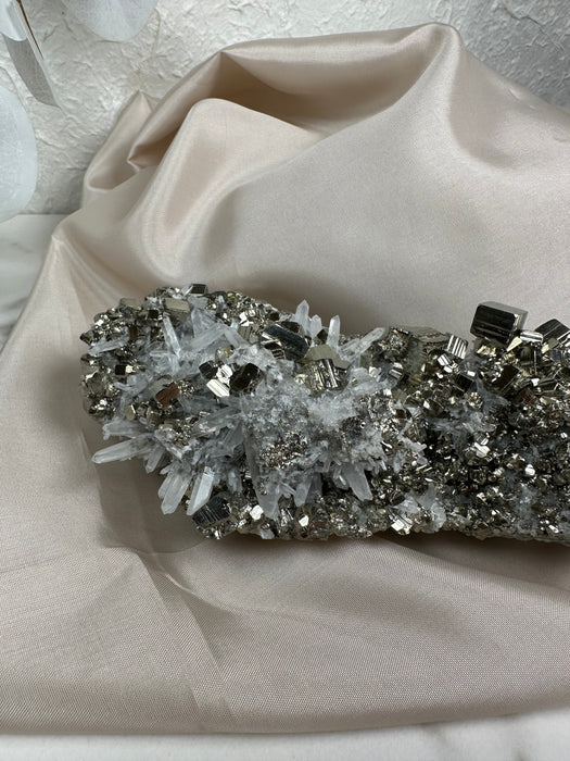Pyritstufe mit Quarzkristallen high quality