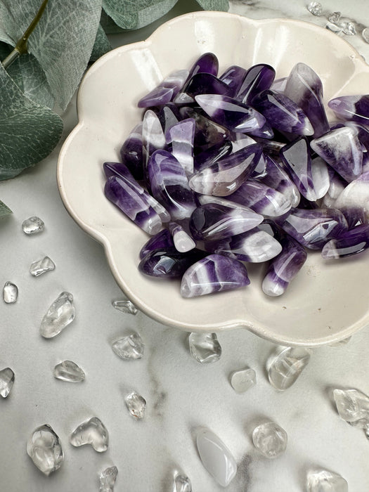 Chevron Amethyst Trommelstein klein