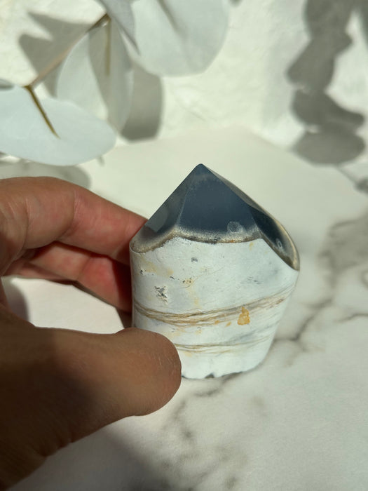 Blaue Chalcedon Spitze high quality B28