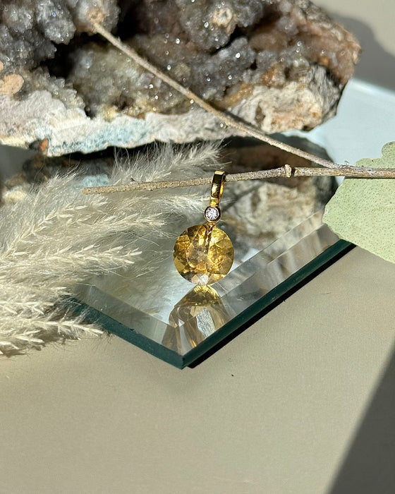 Zarter Citrin Anhänger mit Zirkonia aus vergoldetem 925 Sterling Silber