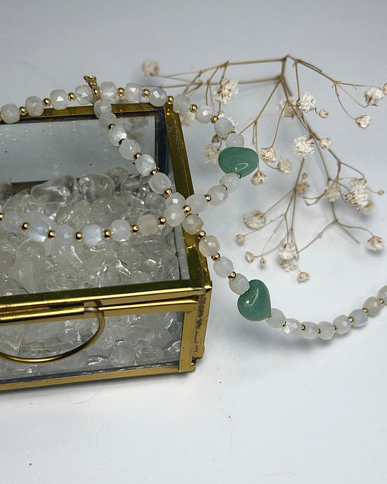 Armband Mondstein & Aventurin 925 Silber vergoldet – mit grünem Herzanhänger
