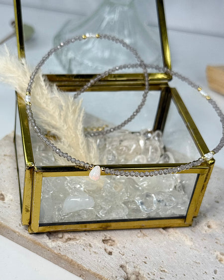 Zarte Opal-Halskette aus vergoldetem 925er Silber