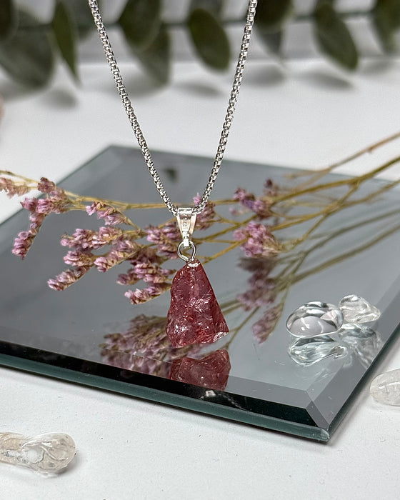 Rubellit Anhänger roh  Roter Turmalin 1,5 cm (ohne Öse)