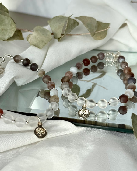 Botswana-Achat und Bergkristall Armband matt 6 mm mit 925 Silberperlen und Lebensbaum Anhänger, Verlängerung 4 cm