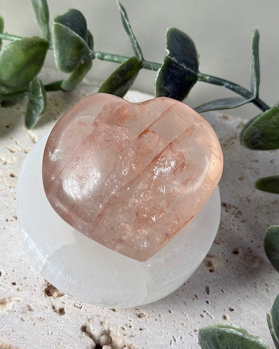 Hämatoid-Quarz Herz – ausdrucksstarkes Natursteinherz mit warmen Farbnuancen (Breite ca. 5,1cm)