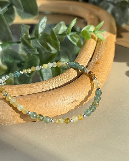 Handgefertigtes Armband mit Aventurin, Grossular und gelbem Opal mit 925er Silberverschluss