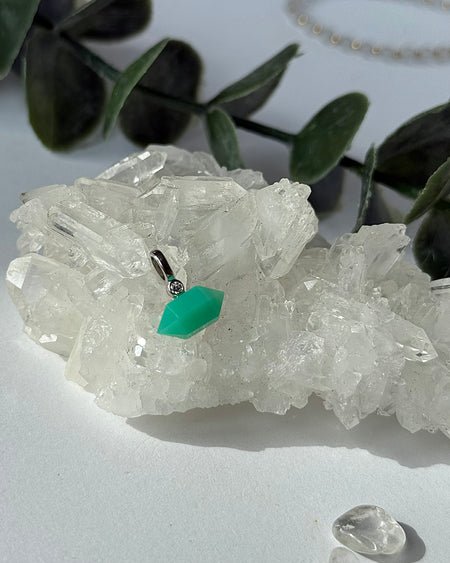 grüner Chrysopras Schmuck Anhänger schlicht elegant