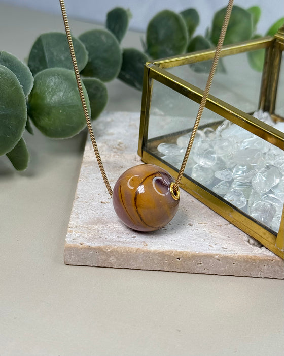 Mookait Kugel Anhänger – 2 cm Edelstein Schmuck – Naturstein Kugel – Warme Erdtöne