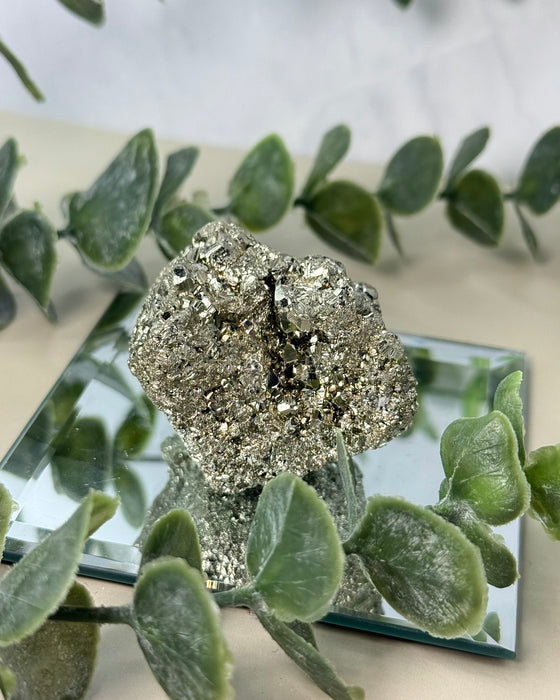 Pyrit Rohkristall 5,5 x 4,5 cm mit metallischem Glanz Naturstein