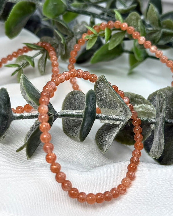 Sonnenstein Armband 4 mm Kugeln ca. 17 cm Umfang
