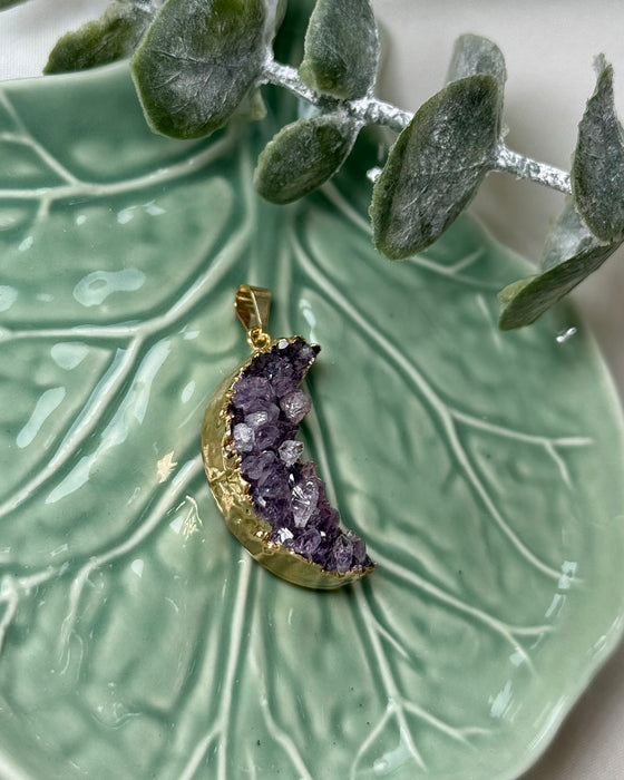 Amethyst Halbmond Anhänger galvanisiert vergoldet
