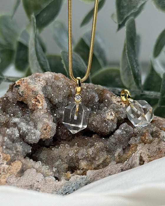 Bergkristall Anhänger mit Zirkonia  925er Silberstiftöse vergoldet, 1,2cm