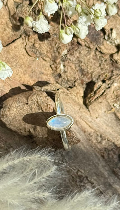 Weißer Labradorit Ring – 925er Silber, Größe 56