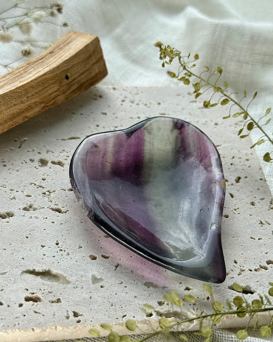 Regenbogenfluorit Herzschale