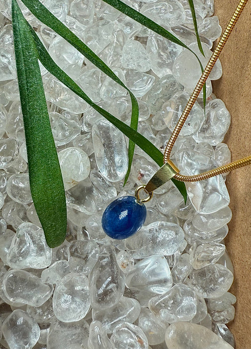 Saphir Anhänger Cabochon  925er Silberöse vergoldet, Länge 1cm