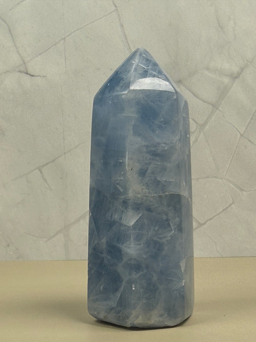 Blaue Calcit Spitze A45