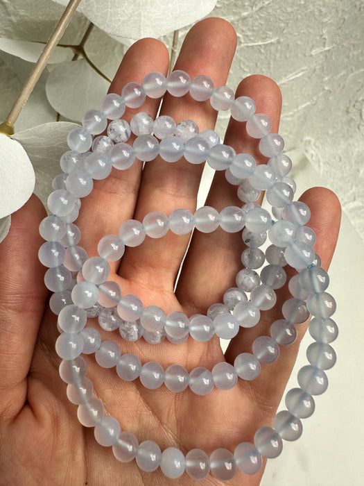 Blauer Chalcedon Kugelarmband 6mm