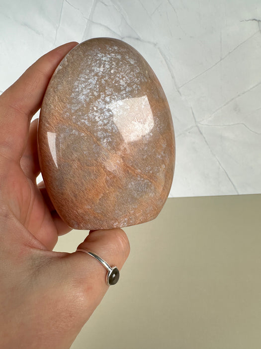 Aprikosenmondstein Freiform A28