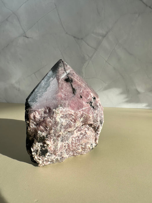 Rhodonit Spitze B39