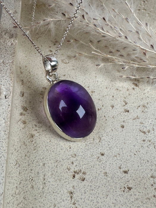 Amethyst Anhänger eingefasst in 925er silber