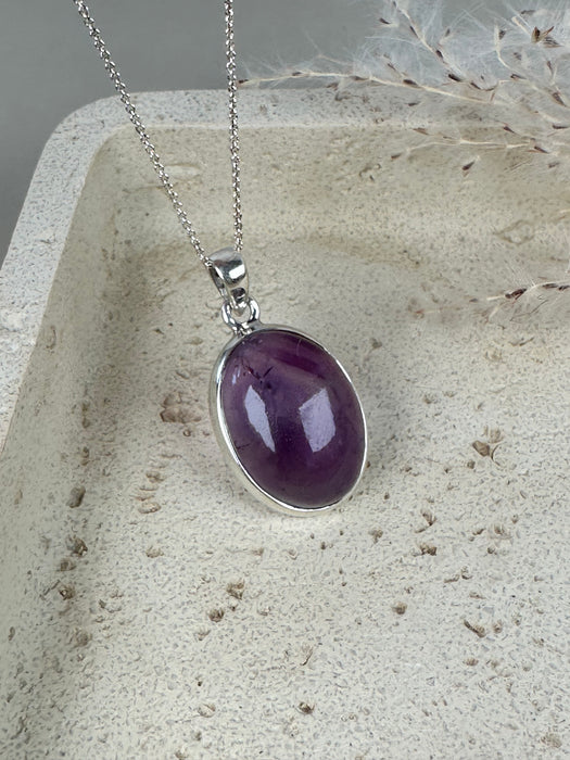 Amethyst Anhänger eingefasst in 925er silber