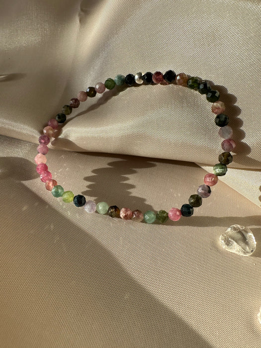 Buntes Turmalin Armband 4mm high quality mit 925er Silberperle
