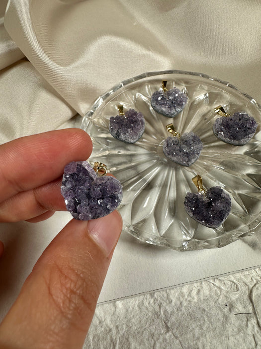 Amethyst Herz Anhänger mit vergoldeter Öse