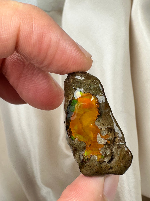 Äthiopischer Wasseropal roh F49