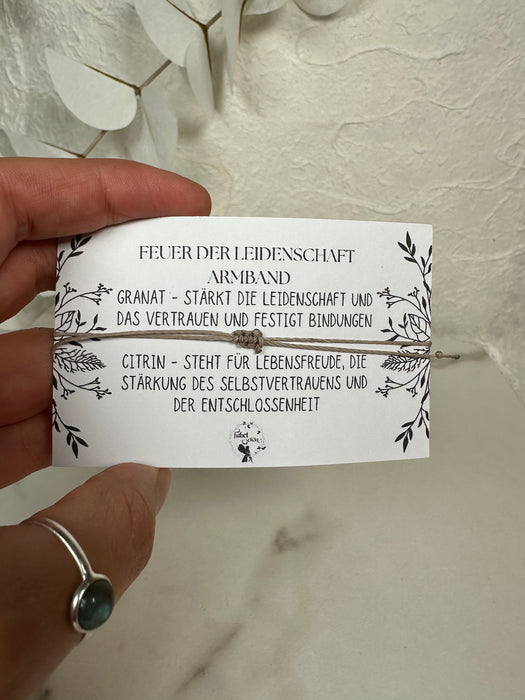 Themen Armband „Feuer der Leidenschaft“ mit Makrameverschluss