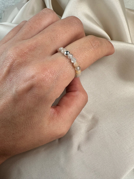 Mondstein Perlenring elastisch mit 925er Silberperle