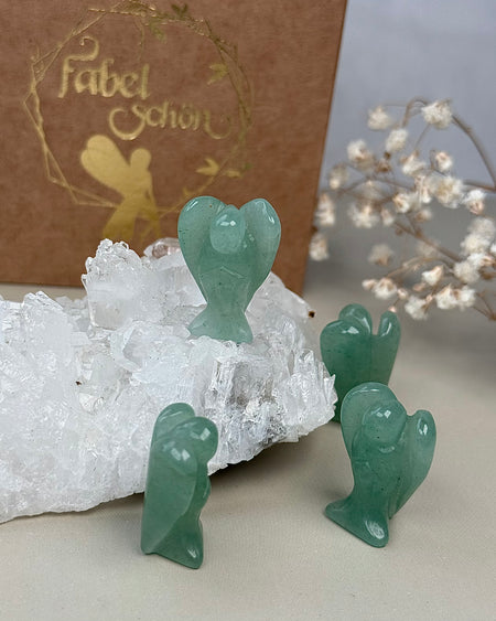 Aventurin Engel – handgefertigte Figur aus grünem Aventurin, Naturstein Unikat, schützender Begleiter
