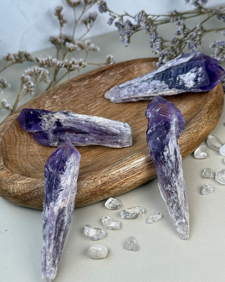 Amethyst Wurzelspitze Größe M – naturbelassener Kristall in violetten Nuancen
