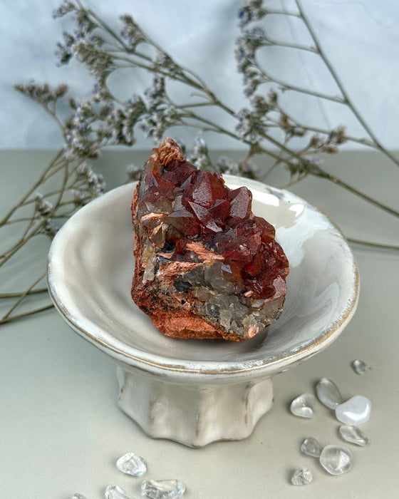 Rote Quarzstufe aus Marokko – Kristall mit Eisenoxid-Einschlüssen, einzigartiges Naturwunder, Sammlerstück