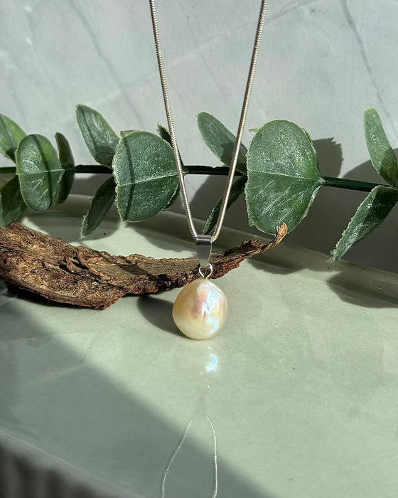 Süßwasserperle Anhänger, Perlenanhänger Silber, Perle Schmuck, Naturperle Anhänger, klassischer Perlenschmuck, 925er Silber