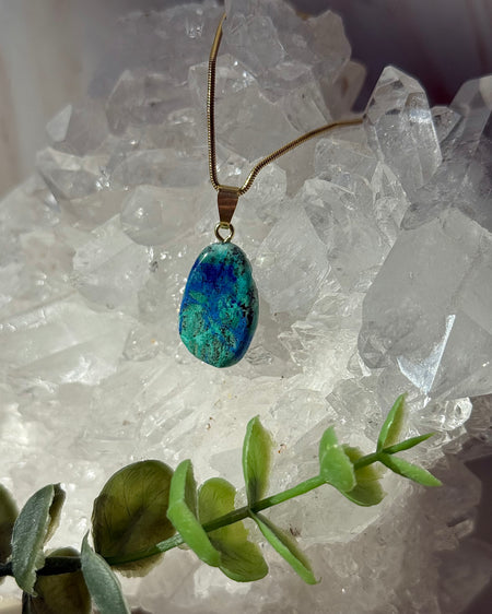 Azurit mit Malachit Anhänger 2,3 cm – Naturstein Schmuck mit vergoldeter 925er Silberöse, Unikat in Blau-Grün